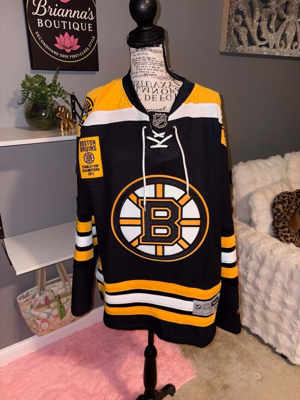 Reebok Boston Bruins NHL Jersey - 2011 Stanley Cup Champions Patch - Size M